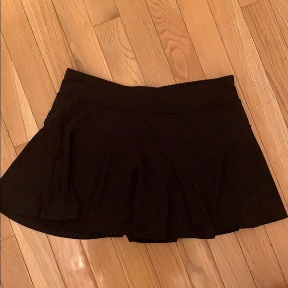 Dresses & Skirts - **SUPER TRENDY black pleated athletic tennis skirt